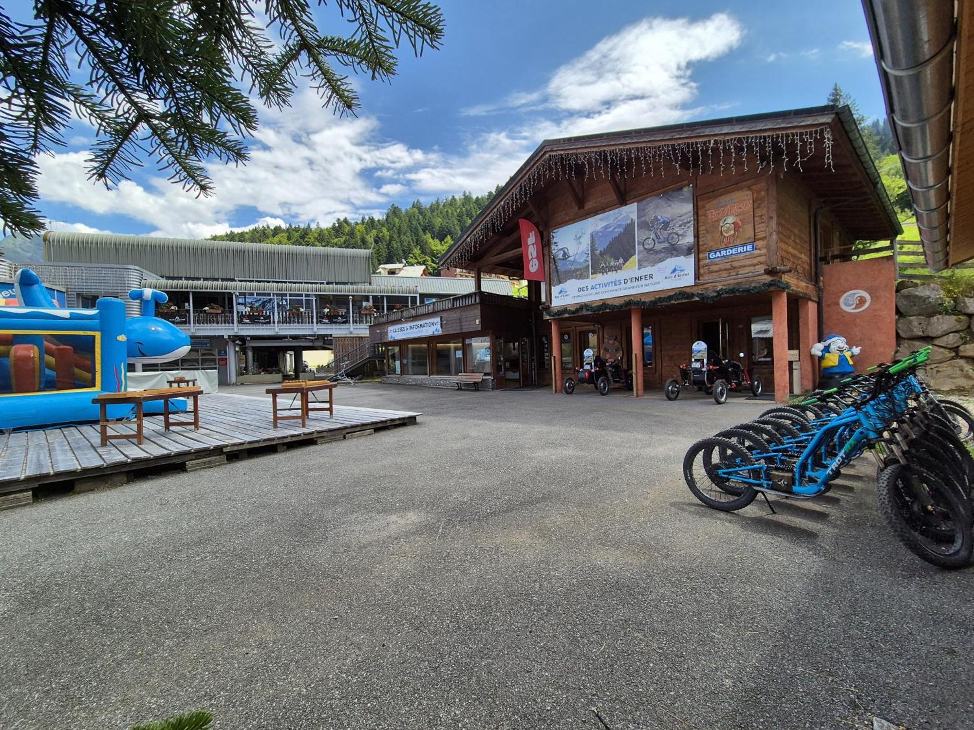 Appartement Proche Morzine Centre Et Remontees Mecaniques - Oree De Morzine 24A モントリオン エクステリア 写真